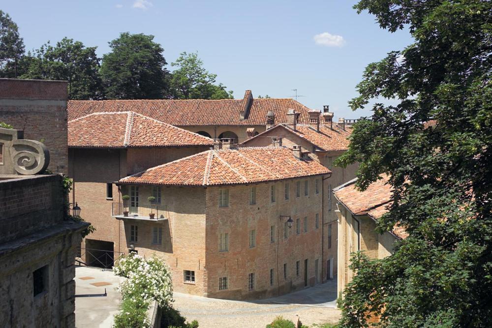 Marchesi Alfieri - Cantine E Ospitalita San Martino Alfieri Luaran gambar